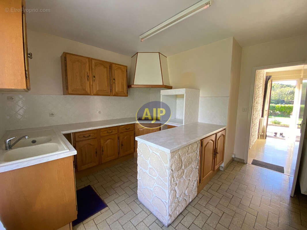 Maison à VENDAYS-MONTALIVET