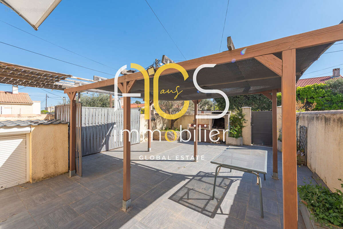 Appartement à CHATEAUNEUF-LES-MARTIGUES