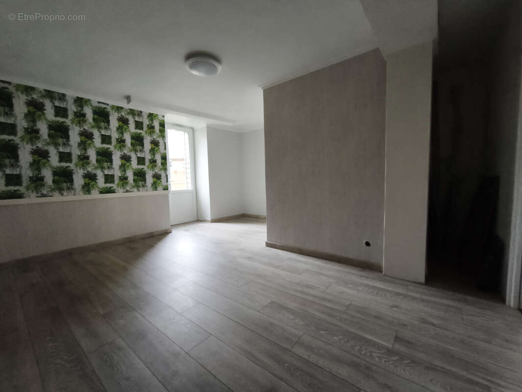 Maison à LA SUZE-SUR-SARTHE