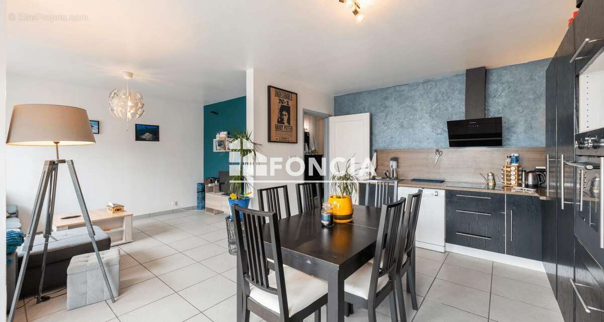 Appartement à LYON-8E