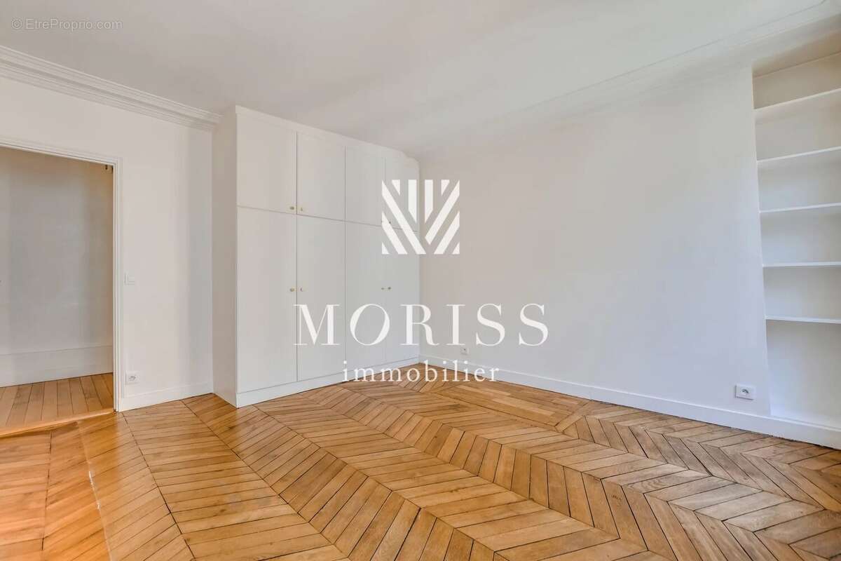 Appartement à PARIS-9E