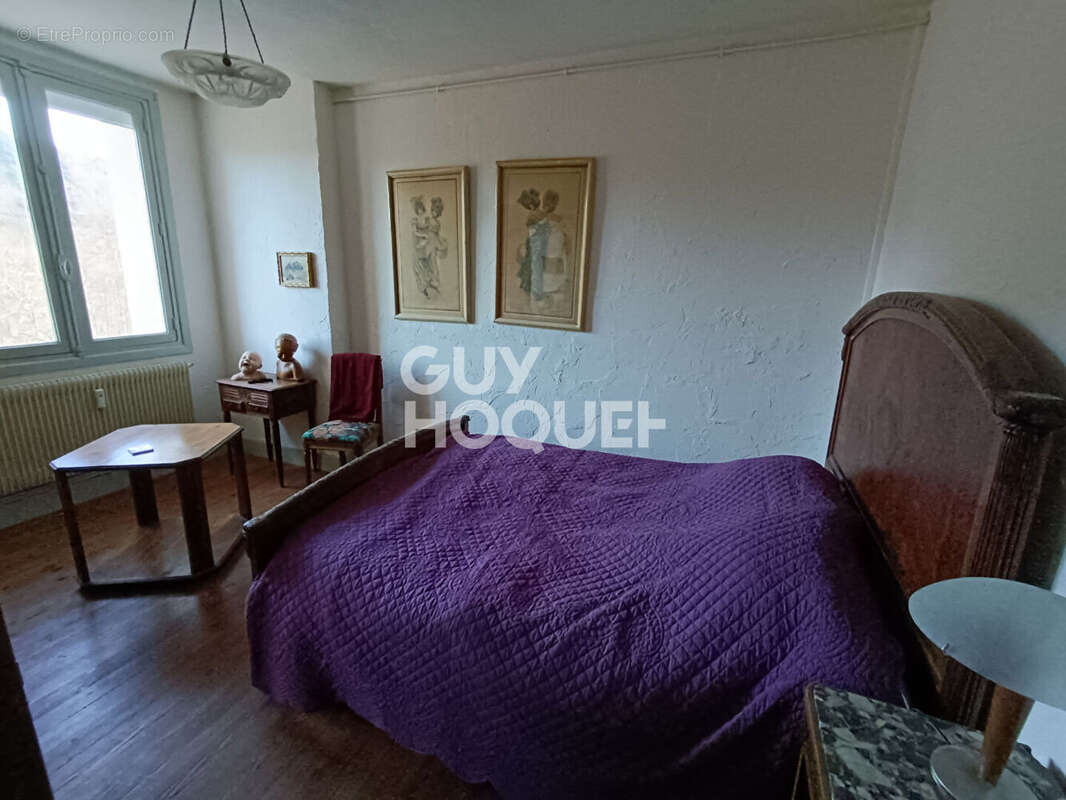 Appartement à SAIL-SOUS-COUZAN