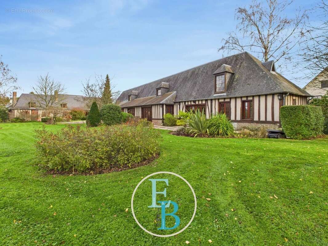 Maison à LE BEC-HELLOUIN