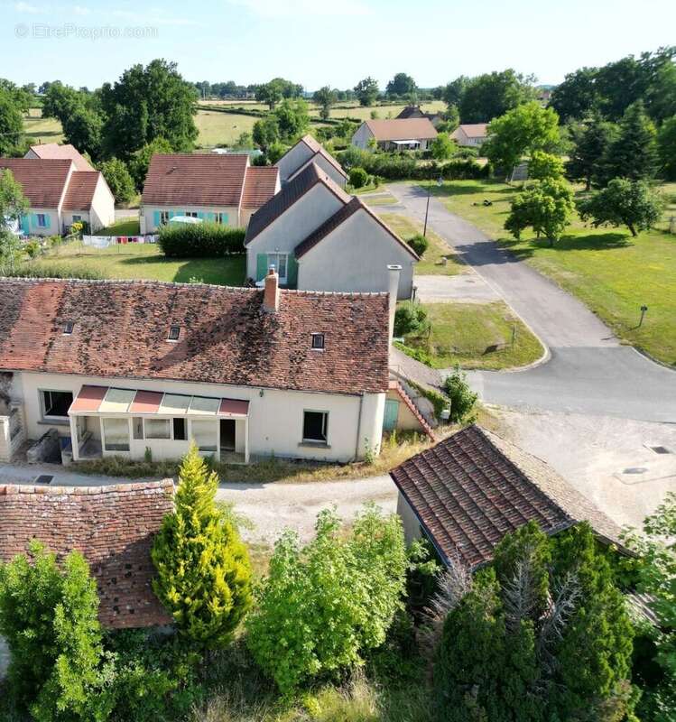 Maison à rénover à 13 min de St-Pourçain-sur-Sioule - photo 17