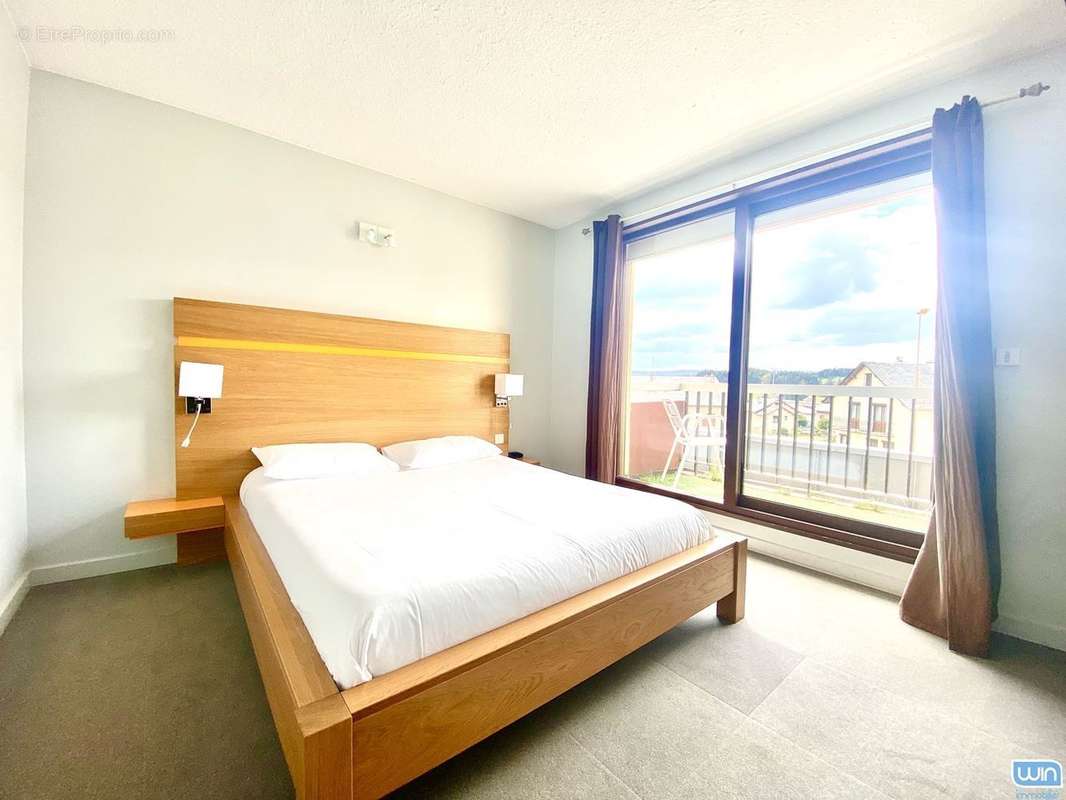 Commerce à SAINT-CHELY-D&#039;APCHER