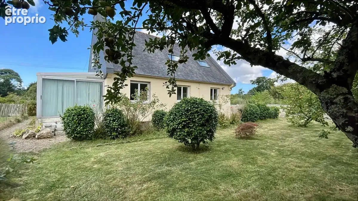 Maison à PLOUBEZRE