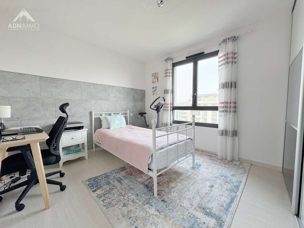 Appartement à SAINT-GENIS-POUILLY