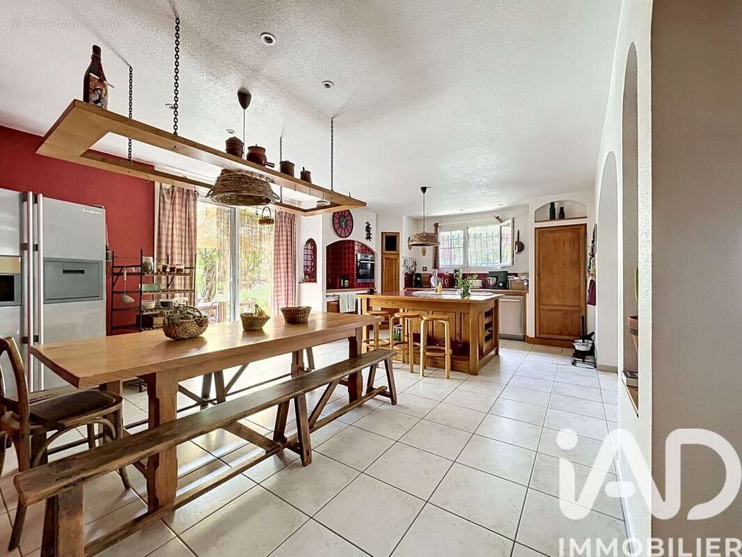 Maison 145 m² à Bages  - photo 3