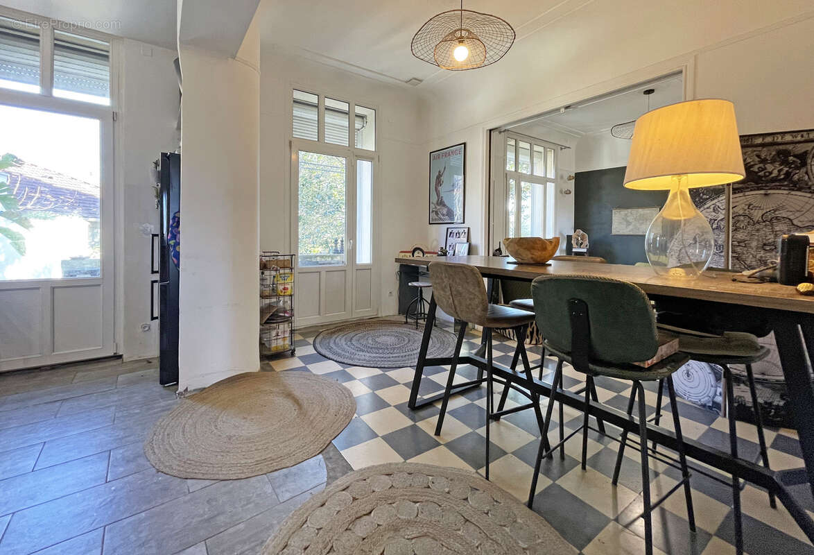 Appartement à NIMES