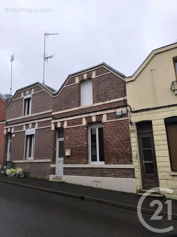 Maison à SAINT-QUENTIN