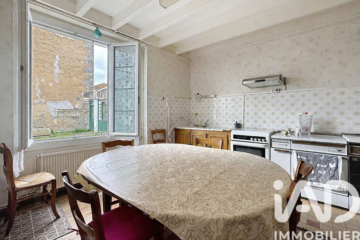 Maison 180 m² à Anais  - photo 4