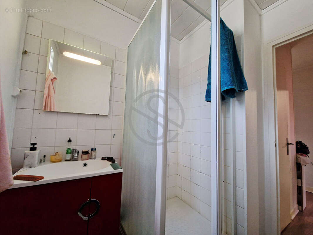 Appartement à FONTAINE
