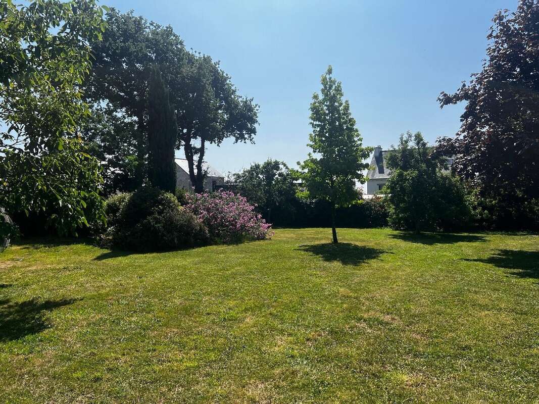 Terrain à VILDE-GUINGALAN