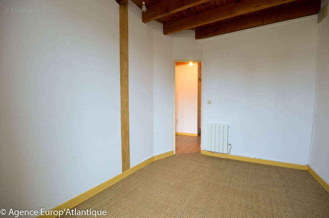 Maison à LES MATHES