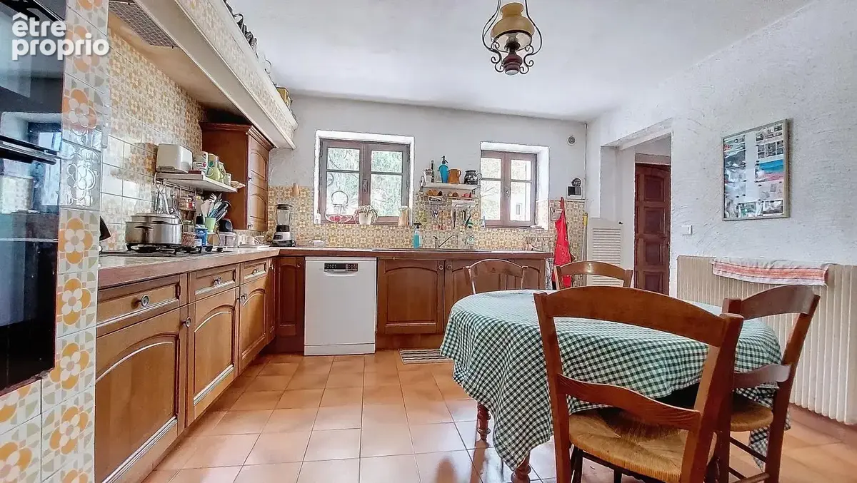 Maison - 5 Chambres - Cellier - Jardin - 2 Places de stationnement - Proche commodités - photo 17