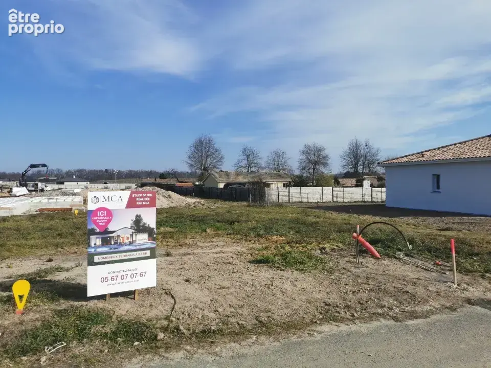Photo Terrain à Roaillan au prix de 75 000€