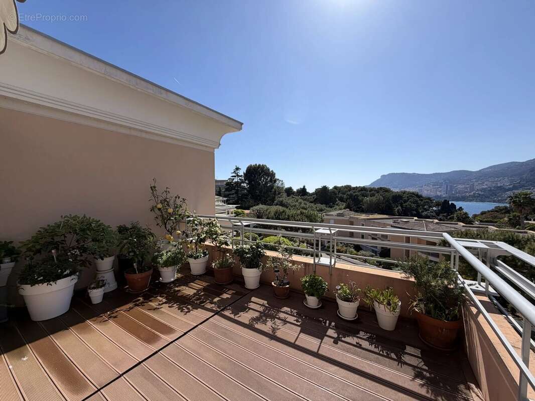 Appartement à ROQUEBRUNE-CAP-MARTIN
