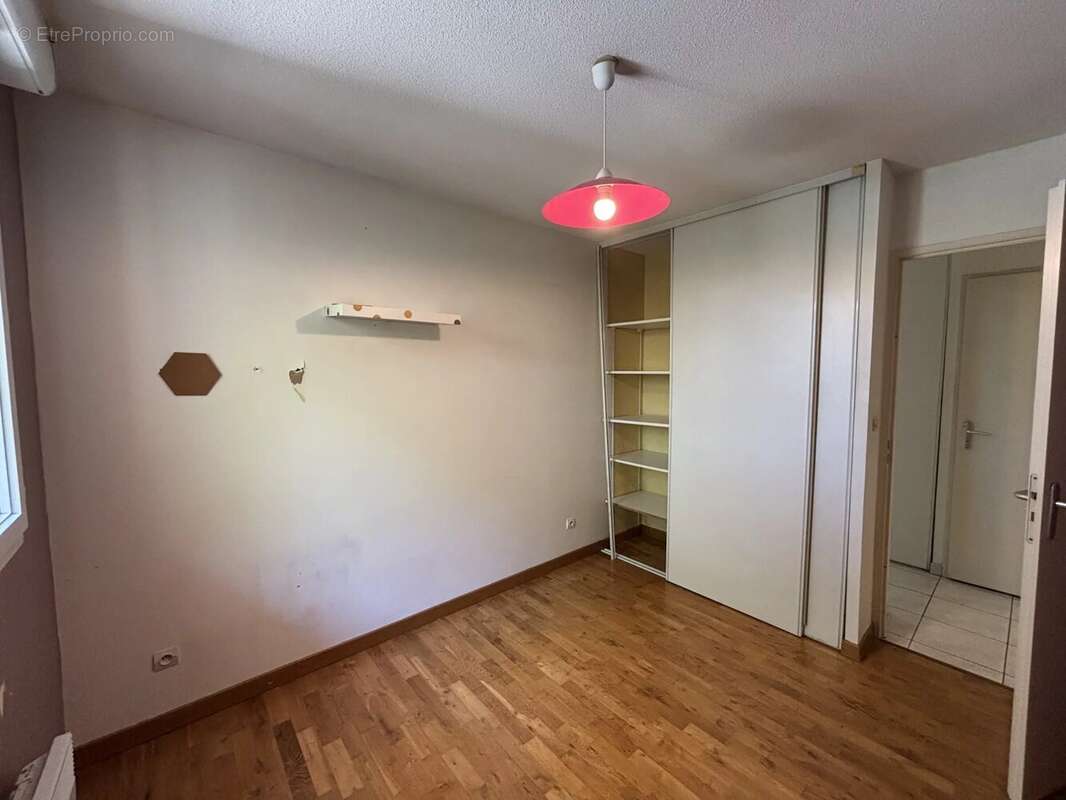 BUSCA,  T3 de 60m² avec balcon , cave et parking - photo 6