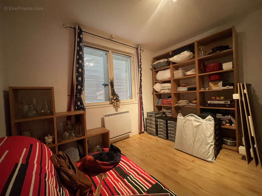 Maison à SAINT-GERMAIN-LESPINASSE