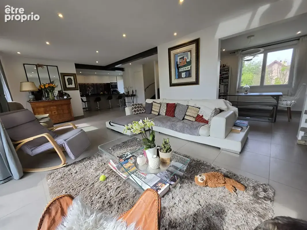 Chaville belle maison rénovée au calme 7 pièce(s) 208M² - photo 4