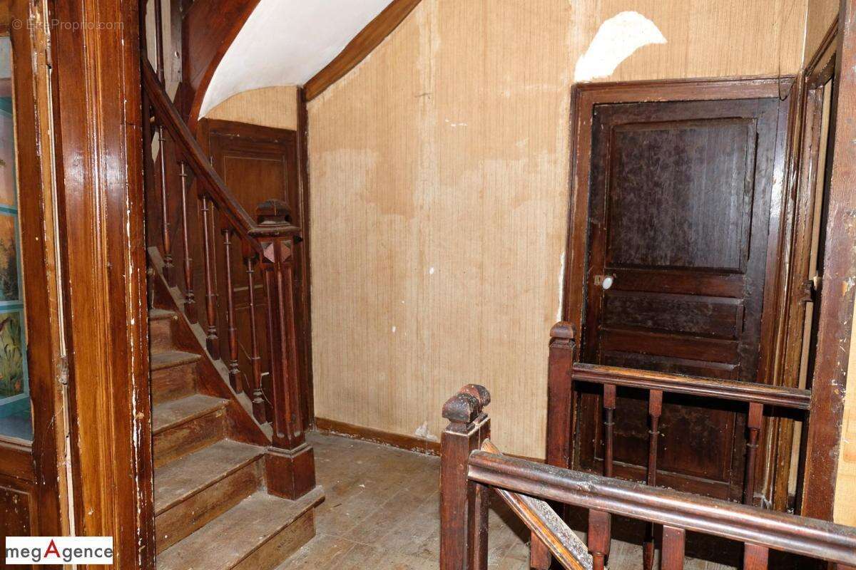 Maison à LAGRAULIERE