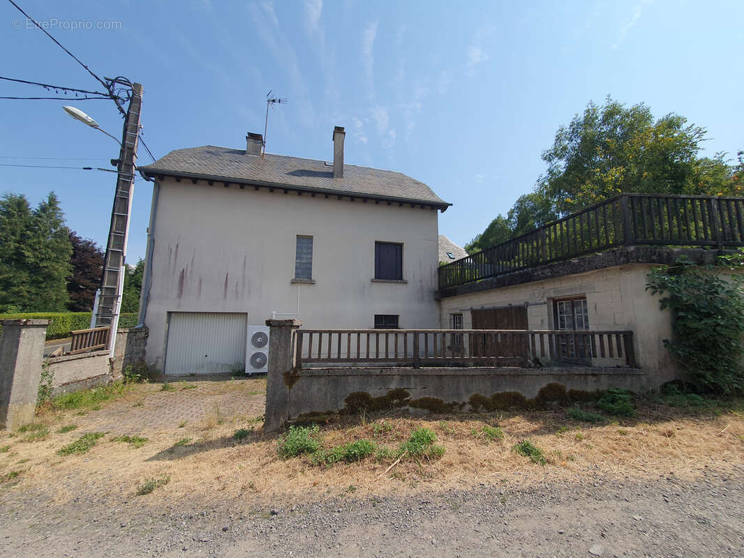 Maison à LAGUIOLE