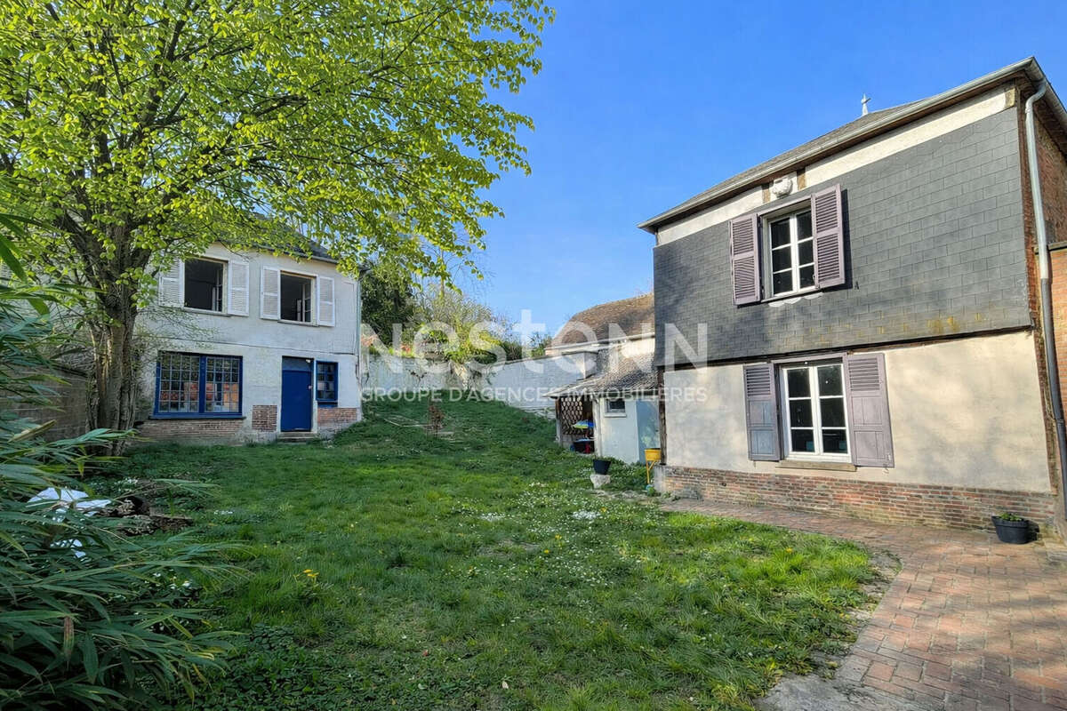 A VENDRE - Maison de charme à 10 min de CHAUMONT EN VEXIN - 4 chambres - 800 m² de terrain avec dépendance - photo 14