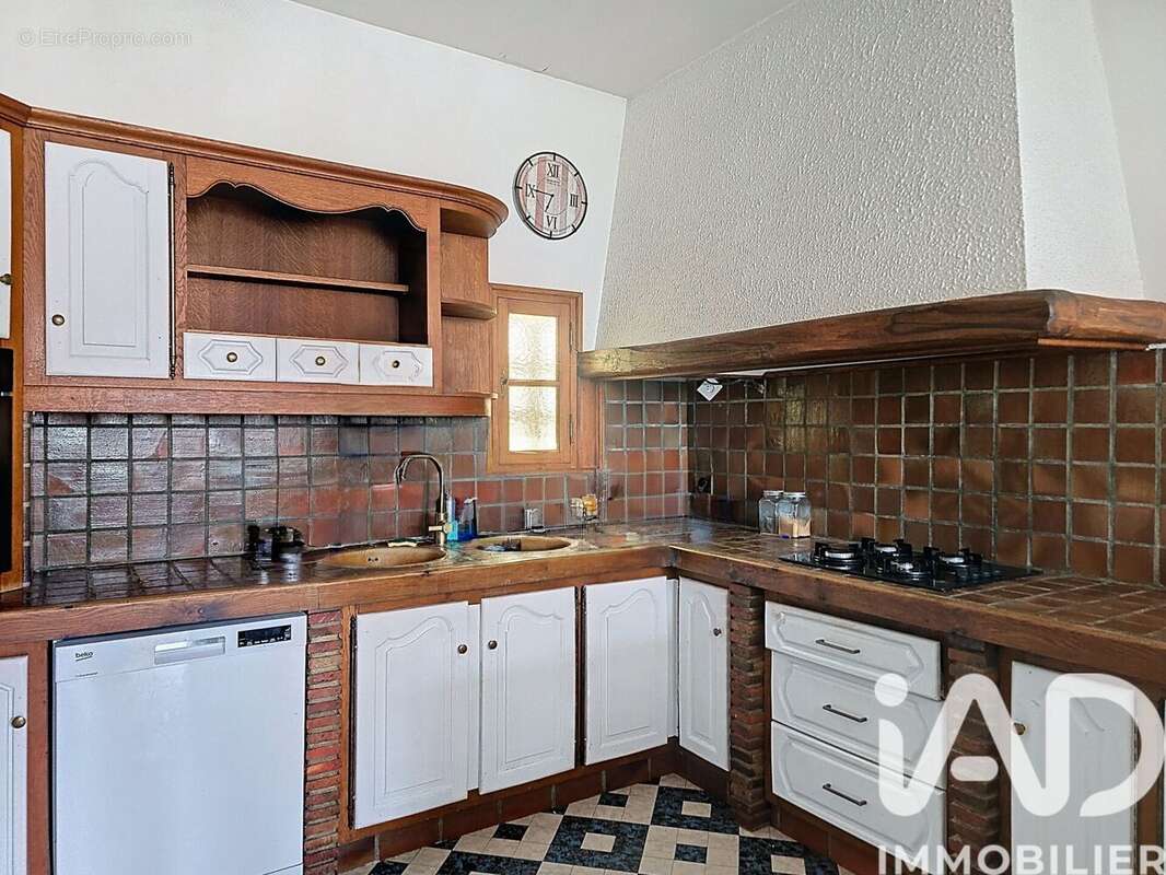 Maison 256 m² à Beauchery-Saint-Martin  - photo 4