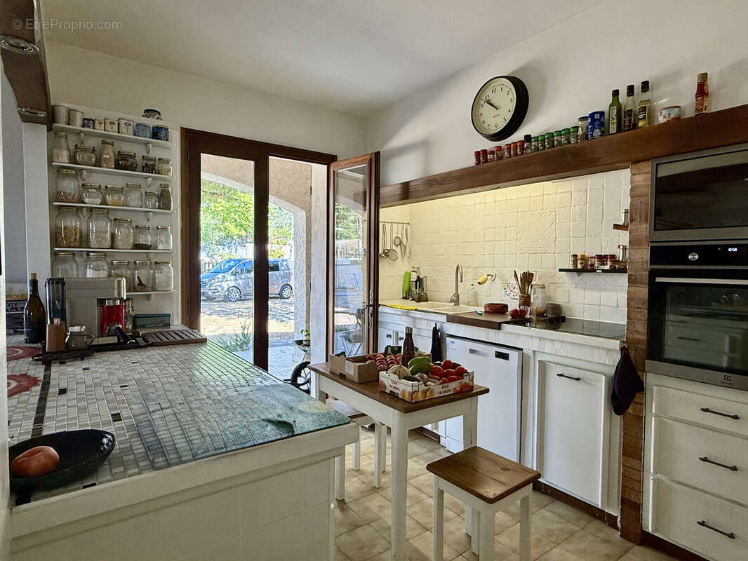 Maison à BAGNOLS-SUR-CEZE