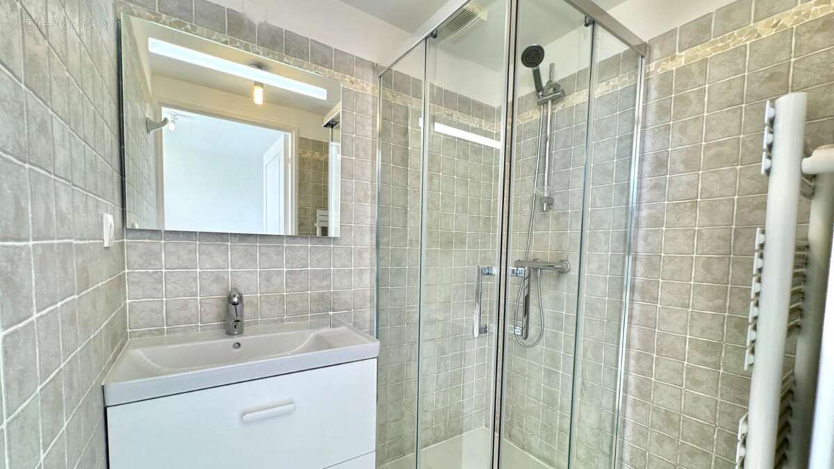 Grimaud - Appartement en duplex avec vue sur la plaine - photo 14