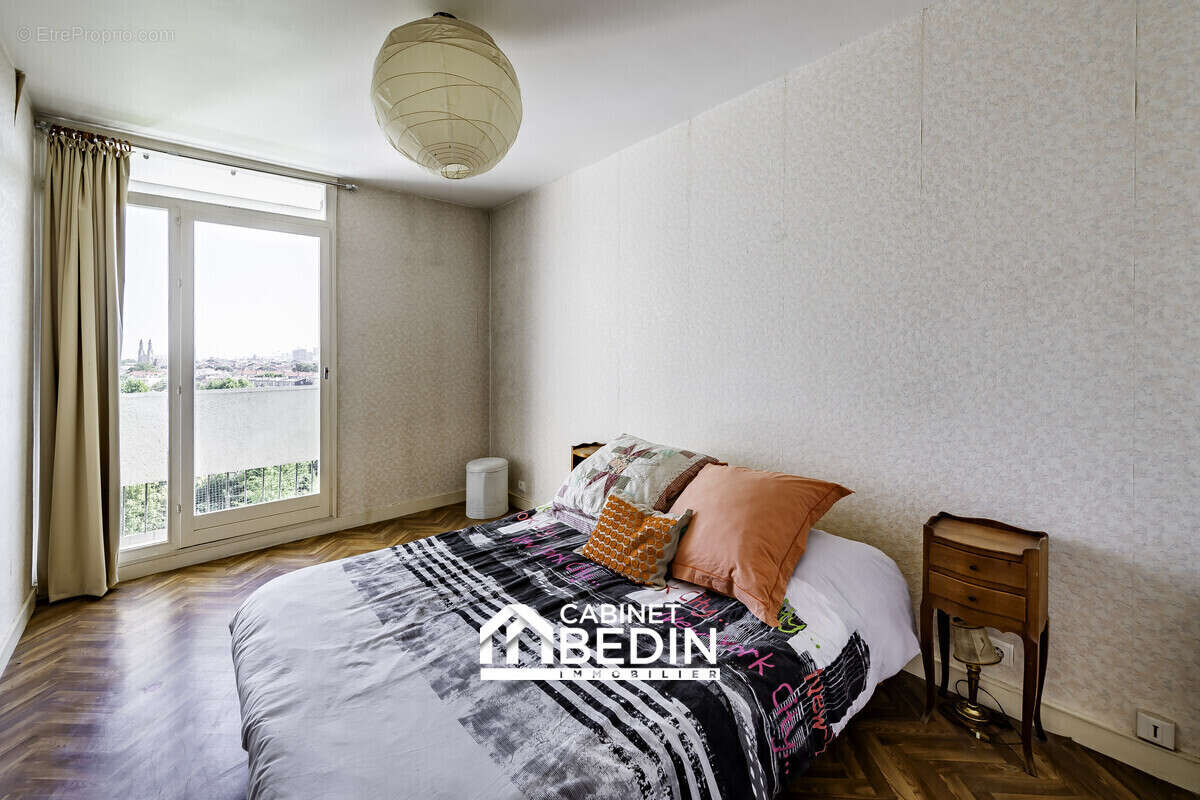 Appartement à BORDEAUX