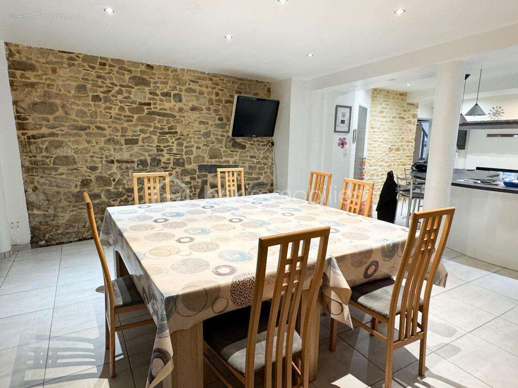 Maison à LA GUERCHE-DE-BRETAGNE