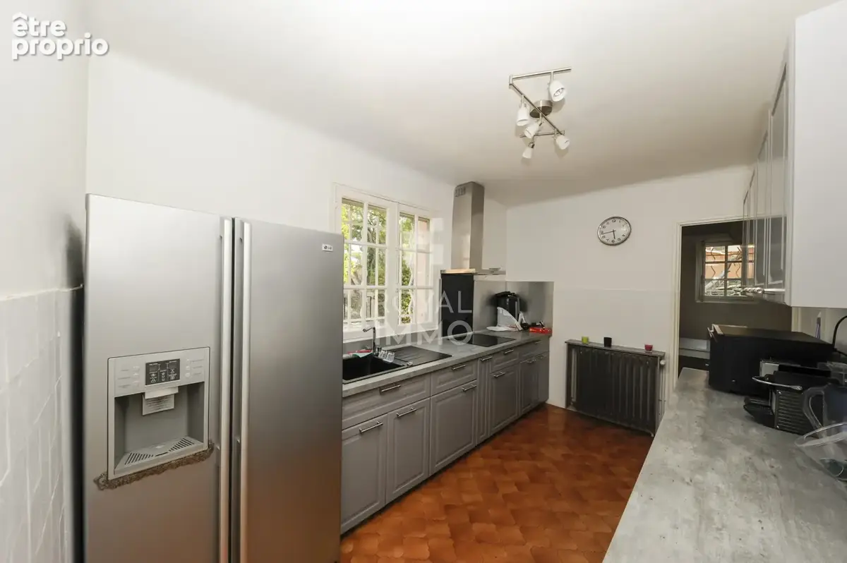 Maison T5 110 m2 Plain pied LA GARDE - 2300 m2 de terrain avec piscine - photo 6