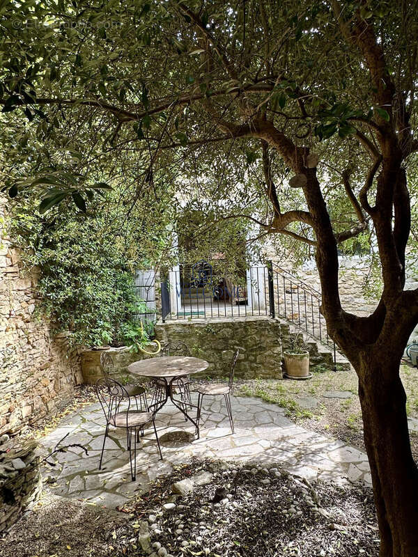 Maison à BAGNOLS-SUR-CEZE