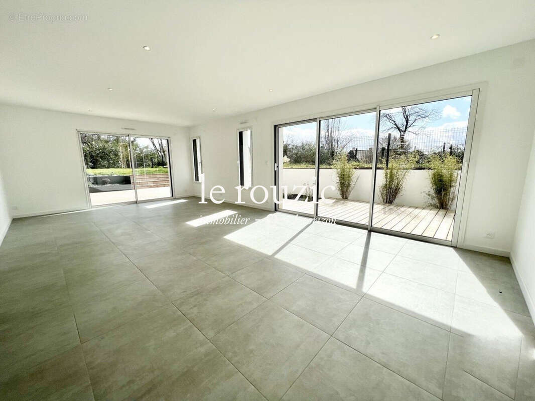 Maison 134 m² à Chartres-De-Bretagne  - photo 5