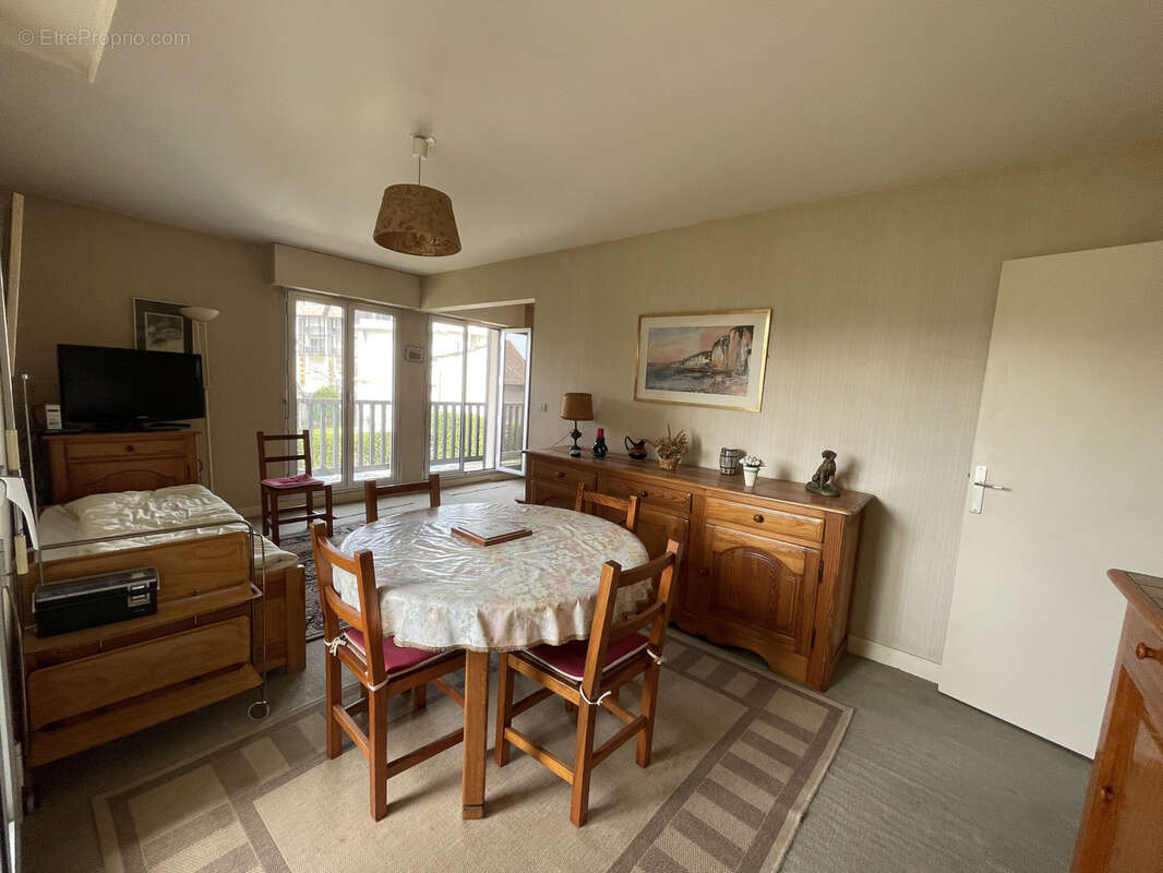 Appartement à BLONVILLE-SUR-MER