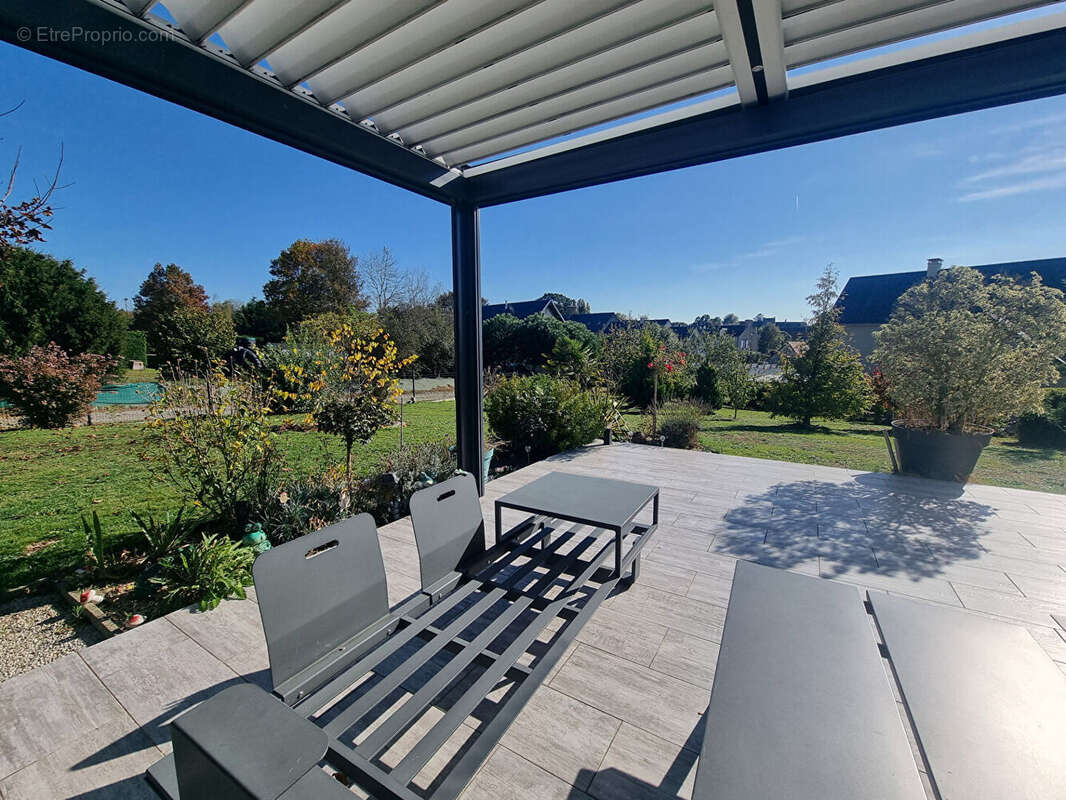 Maison à DRAGEY-RONTHON