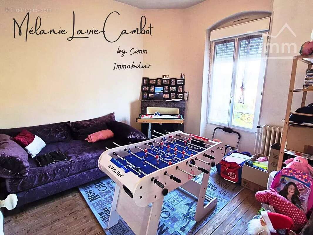 Appartement à SAINT-YZAN-DE-SOUDIAC