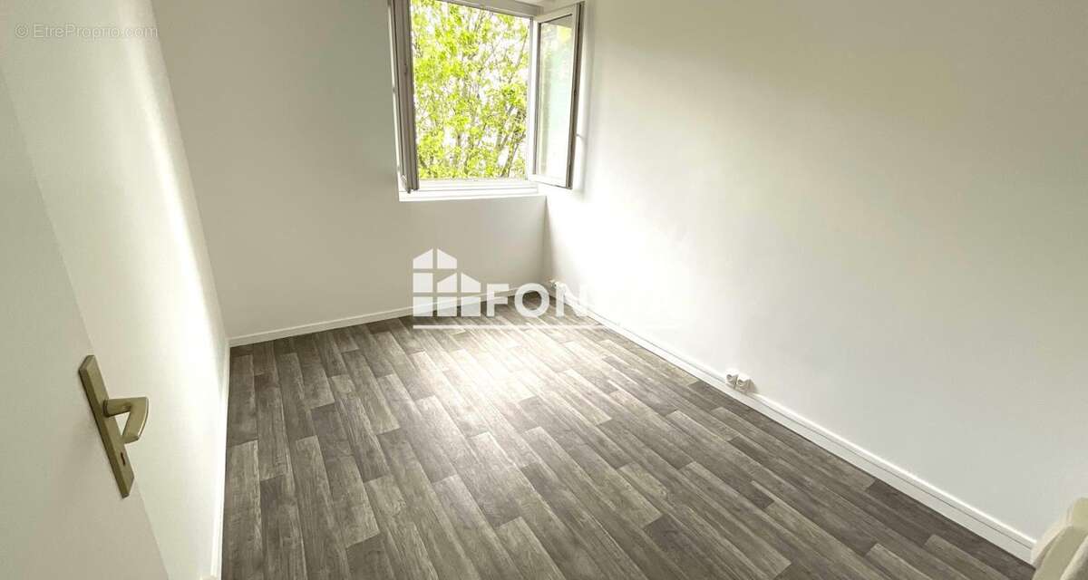 Appartement à ROSNY-SOUS-BOIS