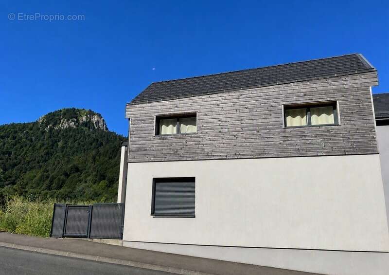 Maison récente 70 m² — Le Mont-Dore (Massif du Sancy) — 2 chambres — terrasse (22  m²)— grand garage (44 m²) - photo 18