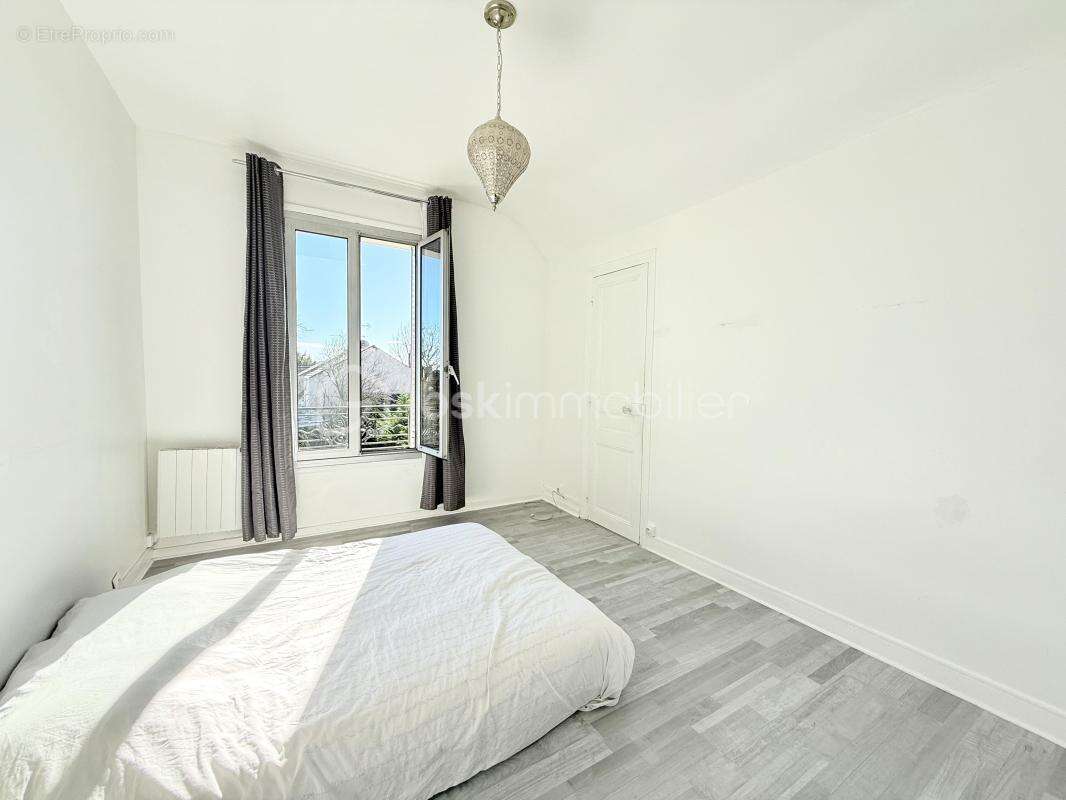 Maison à BONNEUIL-SUR-MARNE