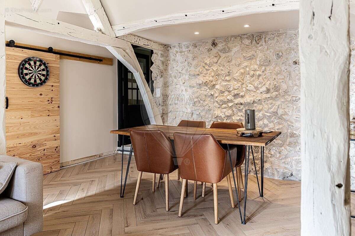 Appartement à CHECY