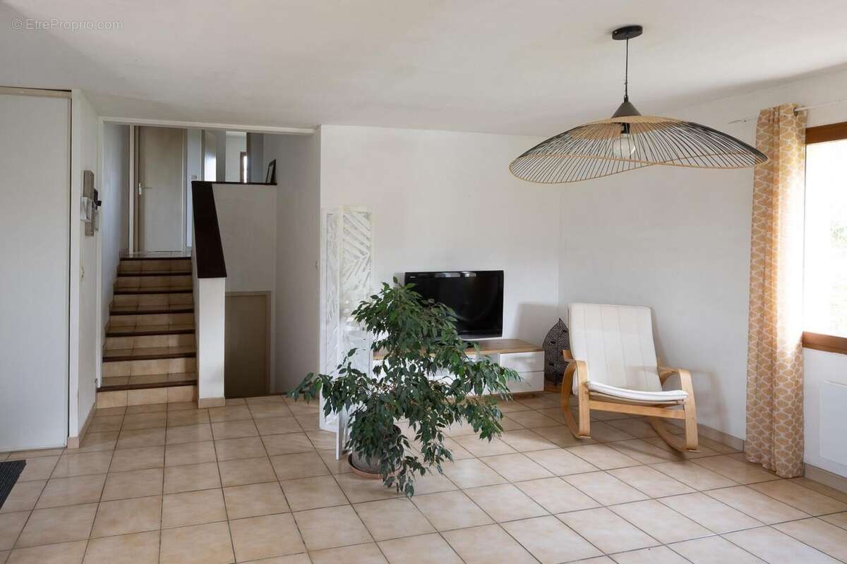 Photo 3 - Maison à PAVIE