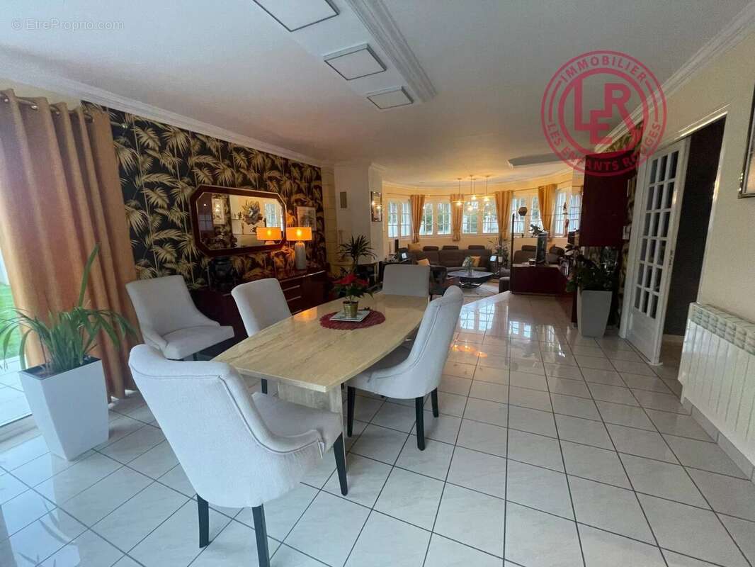 Maison à HEUDREVILLE-SUR-EURE