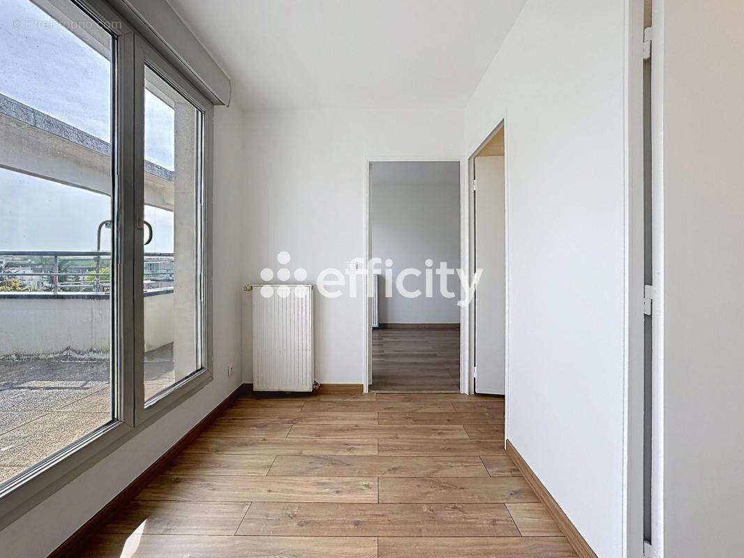 Appartement à LOGNES