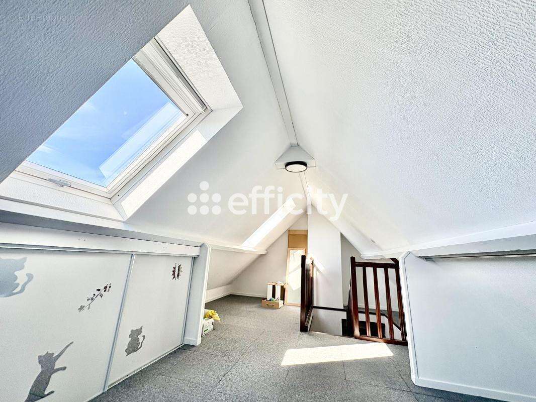Maison 100 m² à Saint-Martin-Du-Tertre  - photo 22