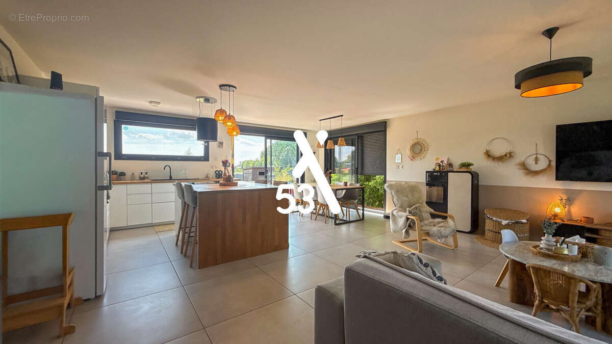 Maison 130 m² à Roquetoire  - photo 2