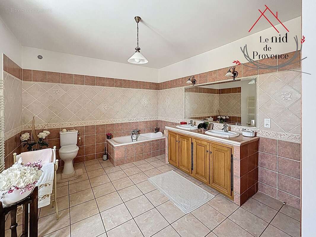 Maison à ALTHEN-DES-PALUDS