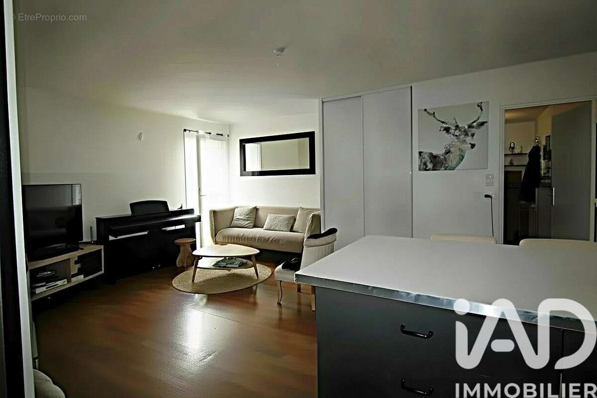 Photo 4 - Appartement à CHOISY-LE-ROI