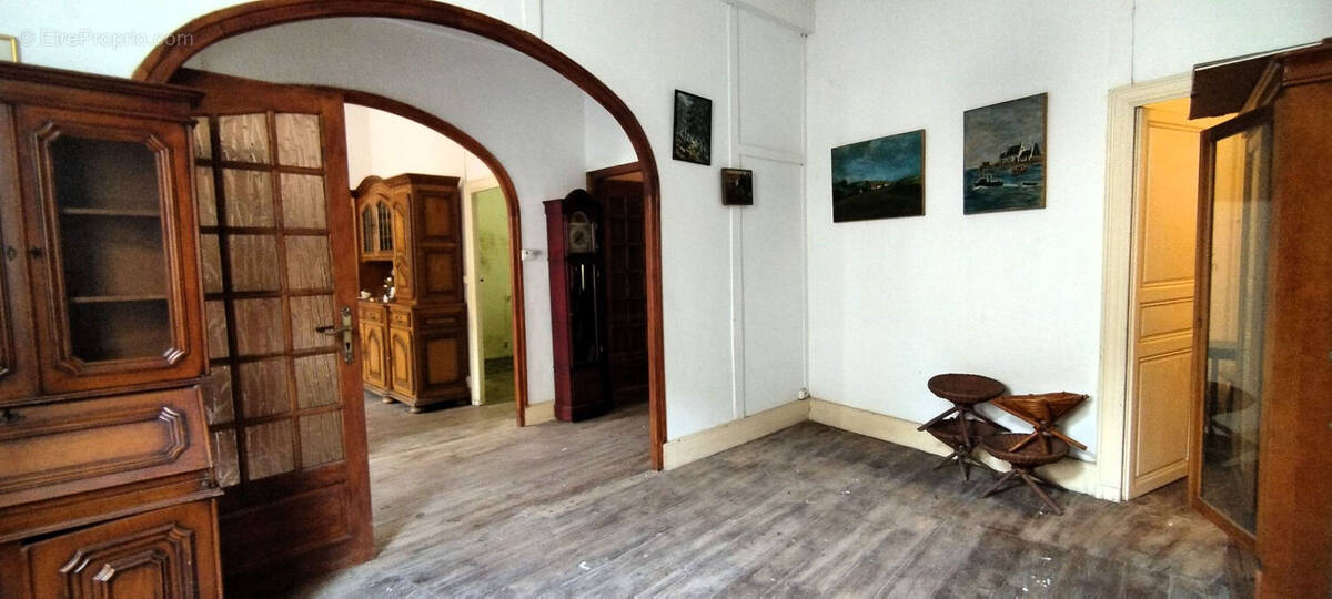 Maison à PORT-SAINTE-MARIE